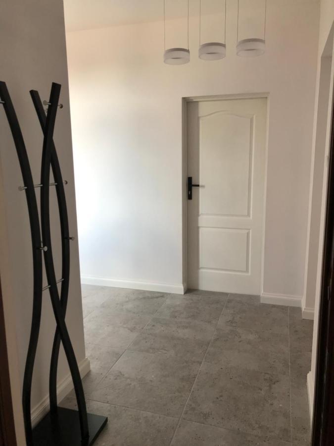 Vip Rooms Apartment Thorn Exterior foto